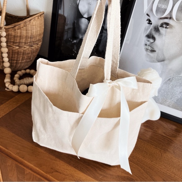 CREAM CANVAS BOW TOTE 🎀 #0311 - Picture 4 of 6